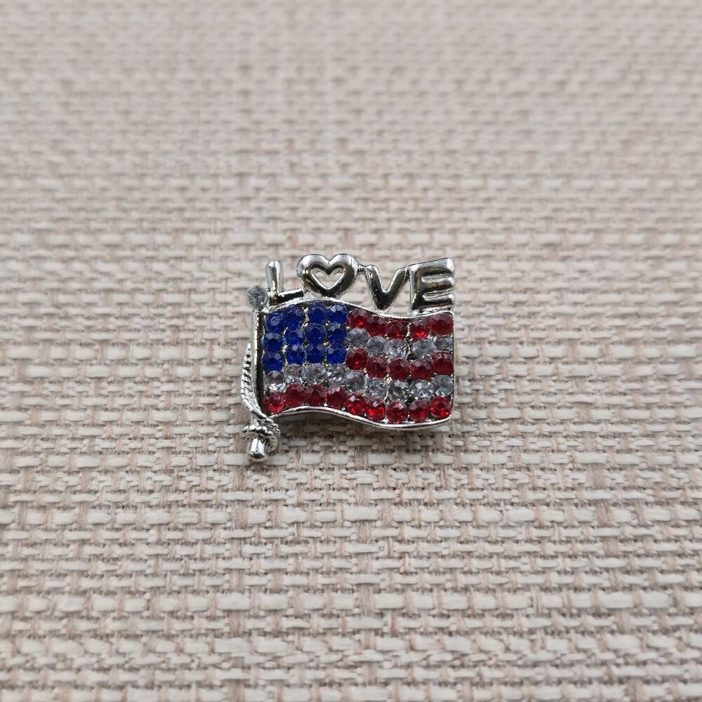 Love USA Crystal American Pin Brooch A7072